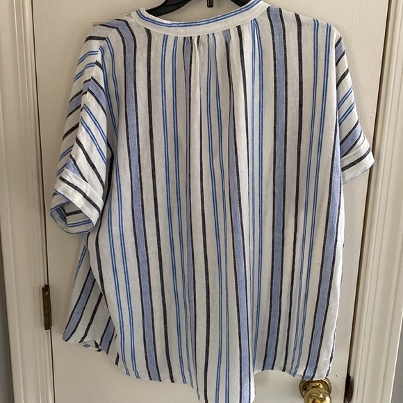 NWOT  A New Day v-neck stripped top​ - Picture 2 of 5